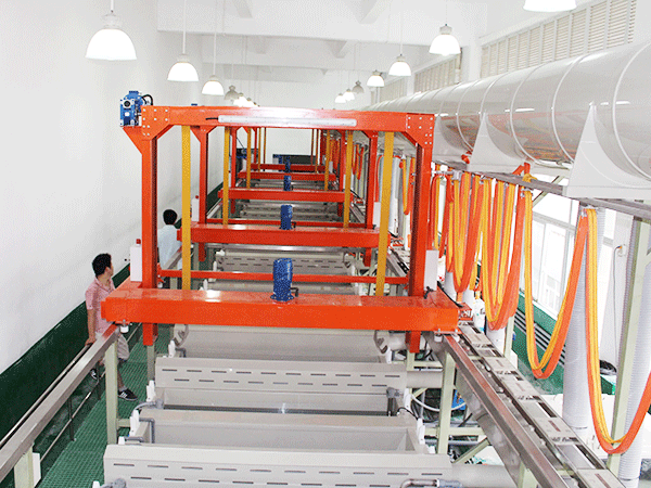 全自動龍門式陽極氧化線 全自動龍門式陽極氧化線